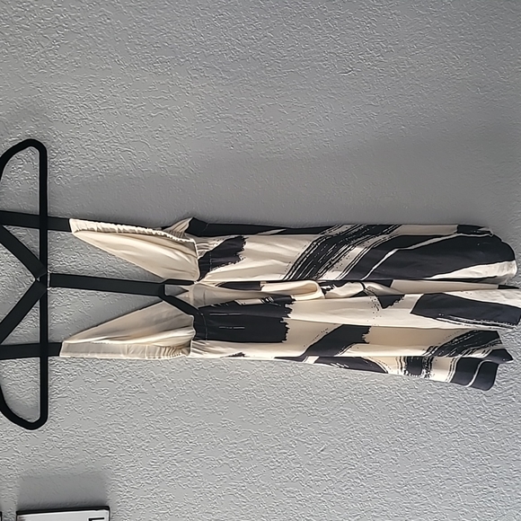 Dress - Picture 3 of 5